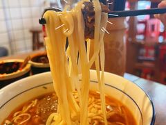 -矮子粉店1985·长沙米粉(湘春路店)