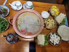 -民食香·腊排骨野生菌美食(木府店)