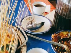 -马路边边串串香形象店(磐石路店)