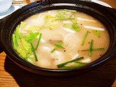 蒙自过桥米线-一坐一忘云南菜(嘉里中心店)