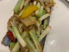 姜葱炒蛏子-荣粤酒家·融合粤菜
