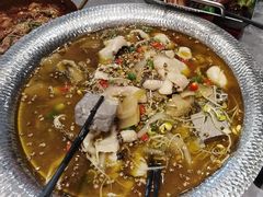 -有红鸡毛店·川菜(建设路店)