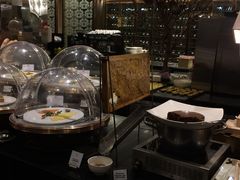 -圣丰索菲特·2 On 988 Café 自助餐厅