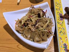 -东顺全羊坊烧烤炒菜莜面(张北店)