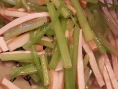 牛吃草-乌镇那一年小院主题餐厅(甘泉西路店)
