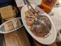 -尚尚仙·酸汤猪手·猪肚鸡火锅(华联万柳购物中心店)