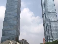 -南京眼步行桥