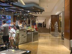 -怡咖啡海鲜自助餐厅(浦东香格里拉店)