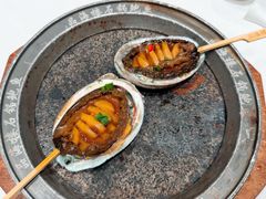 石锅大鲍鱼-品海楼·大连海胆锅贴馆(东港店)