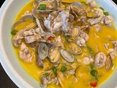 -新天明砂锅鱼头煲