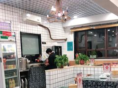 大堂-八两八金·莱芜特色炒鸡(市南漳浦路店)