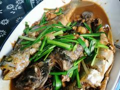 焖杂鱼-旺角小渔村(幸福中路店)