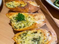 -Lia Cafe Bar Restaurant松山咖啡屋