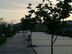 -汇泉广场