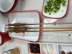 -毛辣果·贵州红酸汤牛肉火锅(西单店)