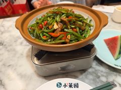 -小菜园新徽菜(宜兴八佰伴店)