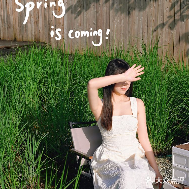 在花园里吃烤肉是一种什么体验呢⁉️  