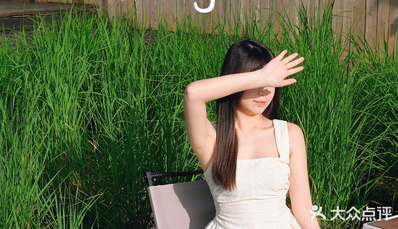 在花园里吃烤肉是一种什么体验呢⁉️  