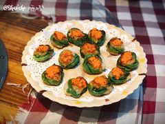 香煎蟹黄墨鱼饼-龙桥私厨·姜花菊花过桥鱼·顺德菜(容桂店)