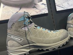 -三夫户外(天钥桥路店)