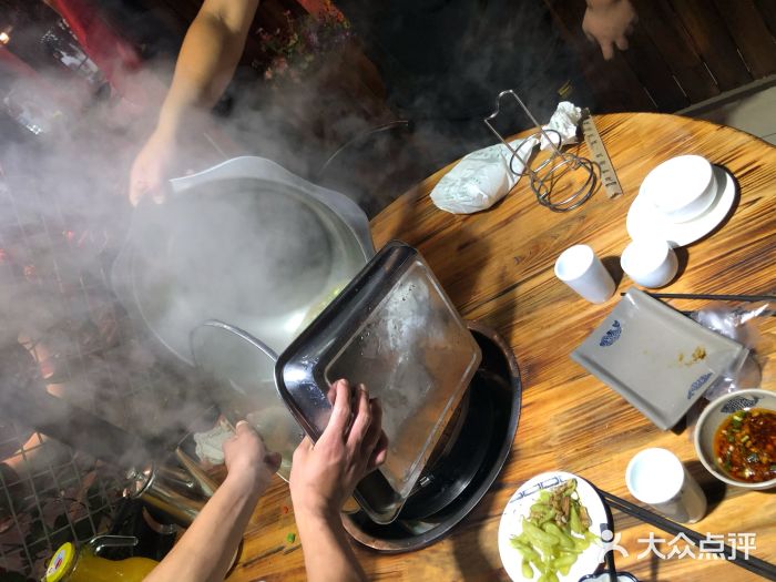 秋语木桶鱼.酸菜鱼(开发区火车站店)图片