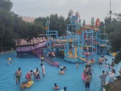 -欢乐水魔方水世界