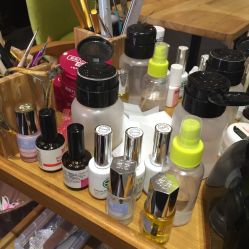 -隅日式美甲美睫專門店