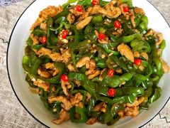 青椒丝炒肉丝-满园烤鸭·春饼(抚顺万达店)