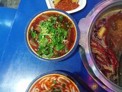 -马路边边火锅串串(观前街店)