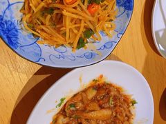 -关东小磨东北菜(上海长风大悦城店)