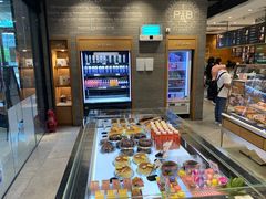 面包甜点陈列柜-巴黎贝甜(熙悦汇店)
