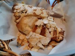 杏仁羊角-麦田工坊(月湖店)