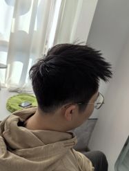 -LILI·HAIR SALON理理造型