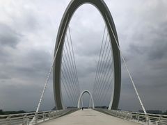 -南京眼步行桥