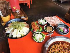 -谭鸭血老火锅(漳州路店)