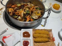 -七欣天香辣蟹火锅(无锡金太湖国际城店)