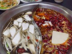 -沸炉重庆老火锅(军事博物馆店)