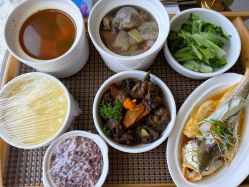 -臻康乃馨月子中心(集美店)
