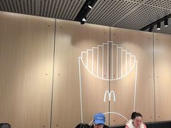 -麦当劳(徐汇漕溪北路百脑汇店)