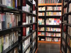 -西西弗书店&矢量咖啡(壹方购物中心店)