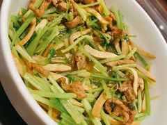 芹菜炒干子-季家厨房(长江东大街店)