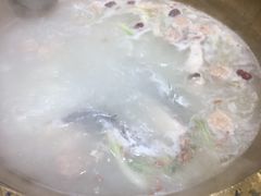 -颜氏双江清水鱼一养身火锅(磁器口店)