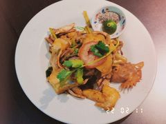 越式盐焗麻油鸡-大头虾越式风味餐厅(光明广场店)