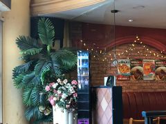 -玛格萝妮比萨屋(陆家浜路店)