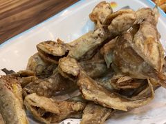 干炸小黄鱼-合合春饼·酱骨·东北菜(潘家园店)