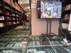 -钟书阁(松江泰晤士小镇店)