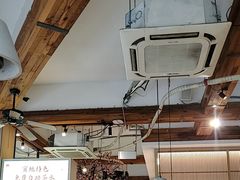 -蜜桃餐厅·伴山(湖滨商业街店)