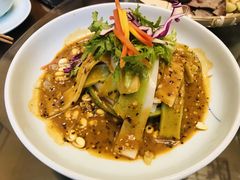 -窄巷子陕菜馆·地道陕西菜(粉巷店)