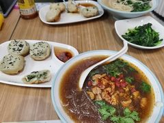 -小杨生煎(白玉兰广场店)