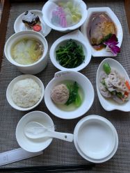 -馨月汇·一悦馨香月子中心(前滩店)